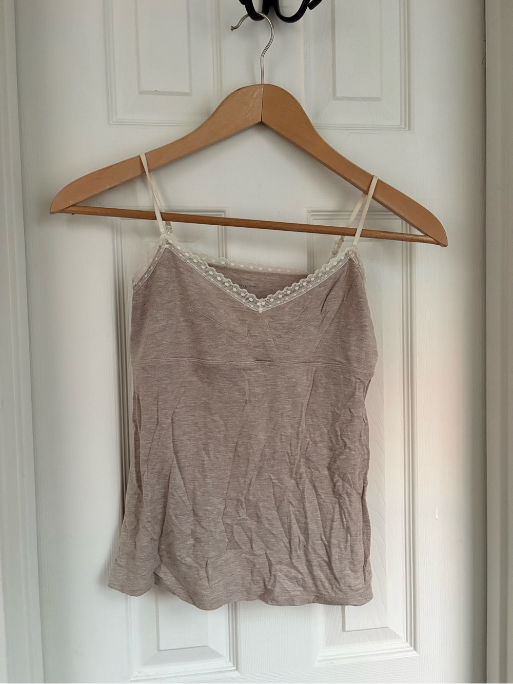 GAP Women's Lace-Trim Cami in Light Taupe